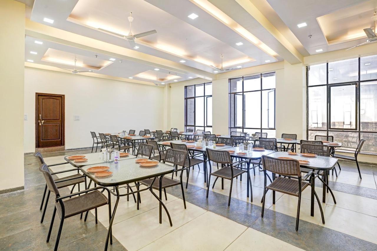 Townhouse Oak Hotel Rama Nashik Luaran gambar