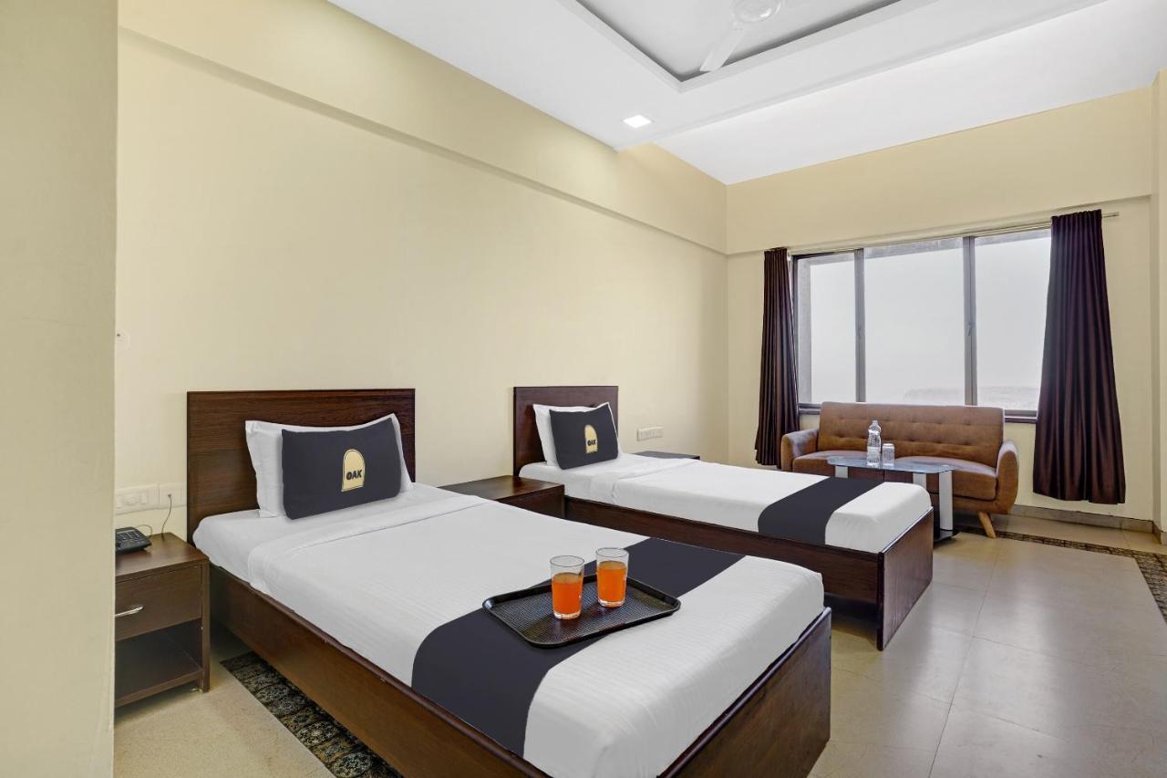 Townhouse Oak Hotel Rama Nashik Luaran gambar